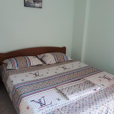 Tani'S Guesthouse Ksamil Luaran gambar