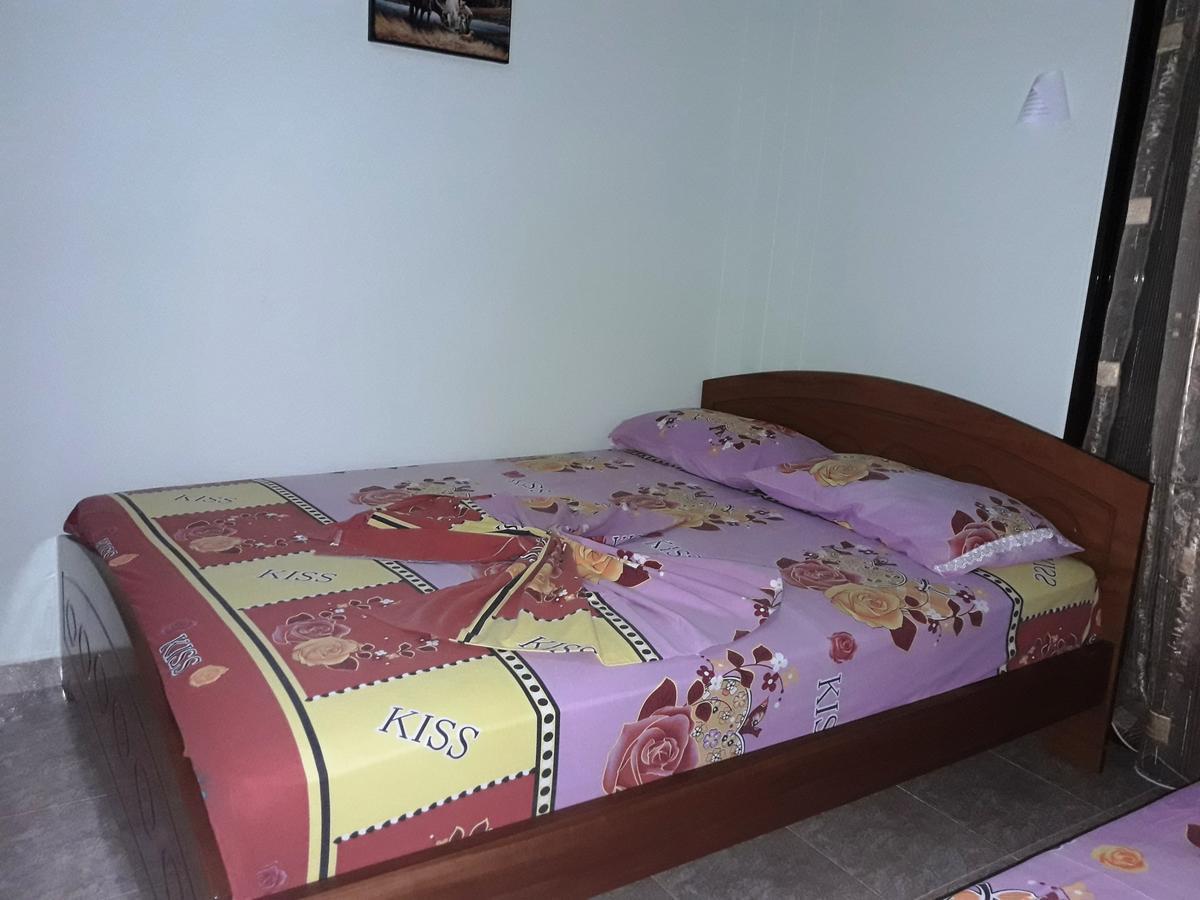 Tani'S Guesthouse Ksamil Luaran gambar